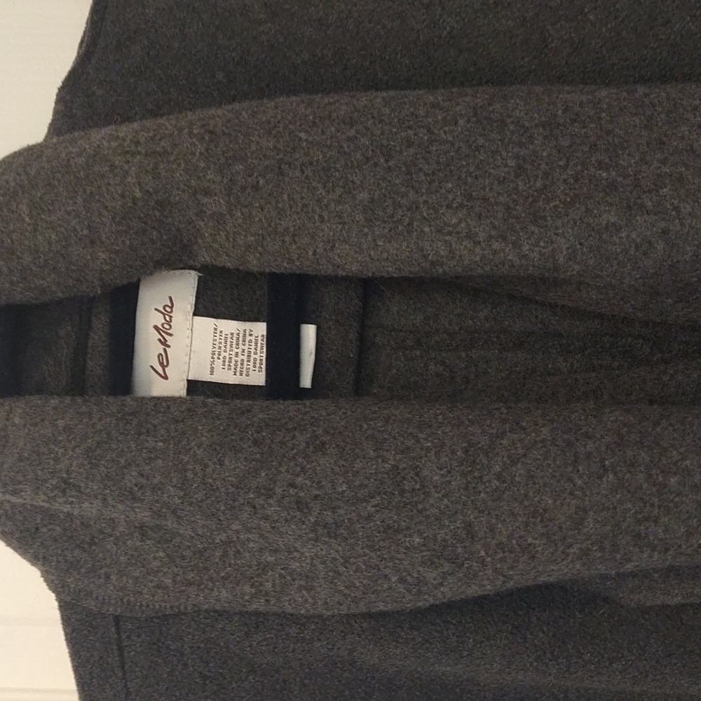 Jacket - Picture 2 of 4